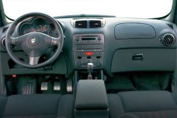 Alfa Romeo 147 1.9 JTDm 16V Distinctive