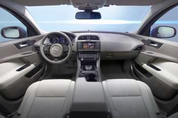 Jaguar XE 2014