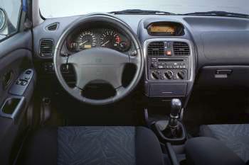 Mitsubishi Carisma 1999