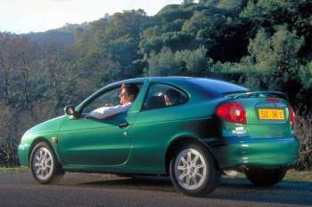 Renault megane coupe prezzo