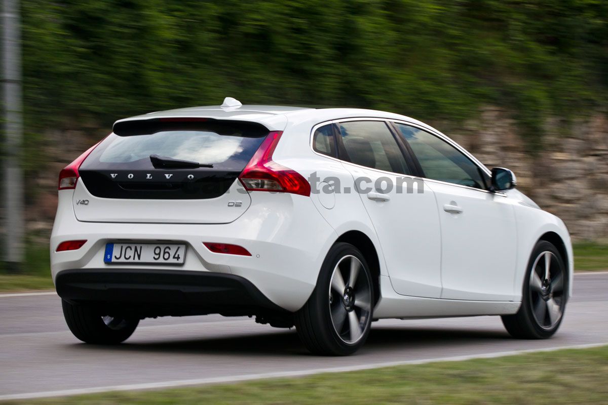 Volvo V40