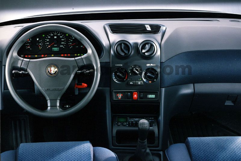 Alfa Romeo 145