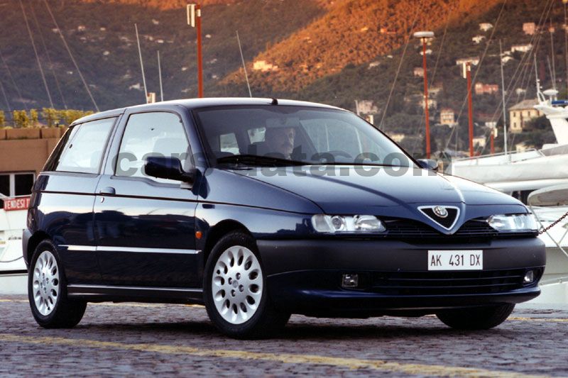 Alfa Romeo 145