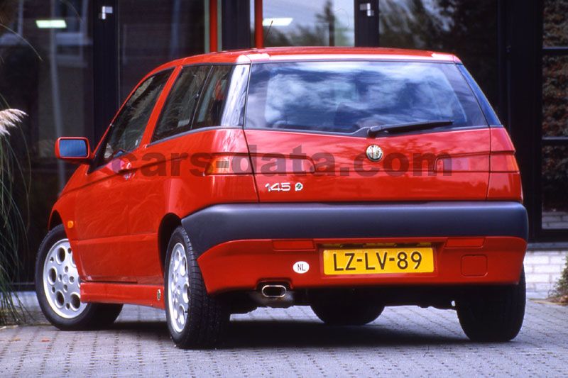 Alfa Romeo 145