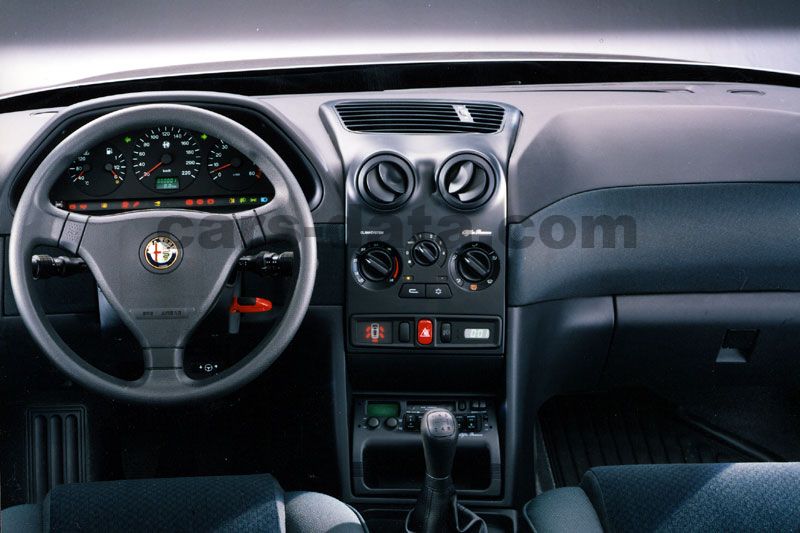 Alfa Romeo 146