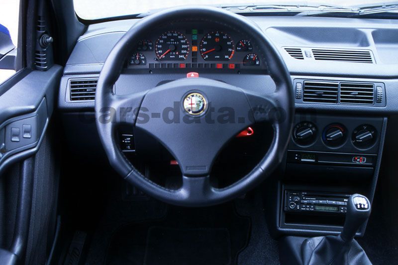 Alfa Romeo 155