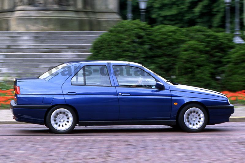 Alfa Romeo 155