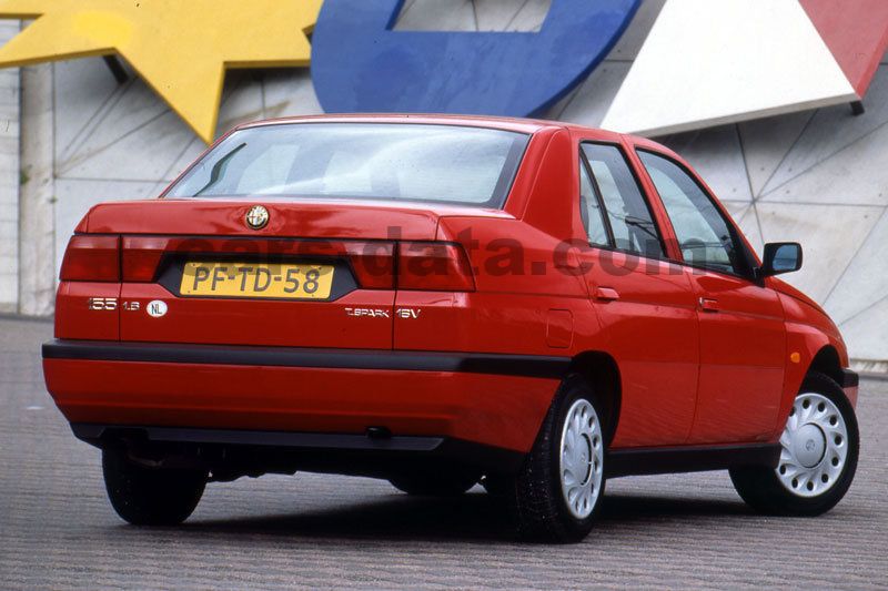 Alfa Romeo 155