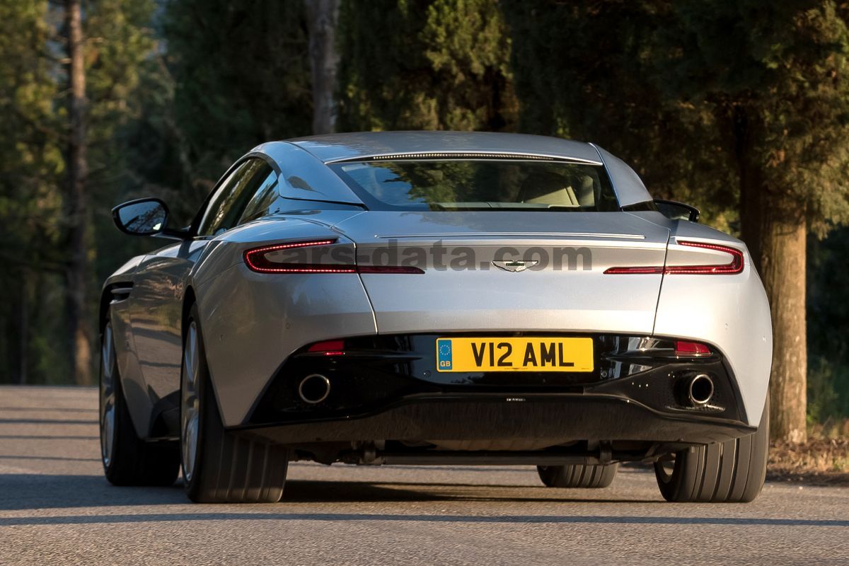 Aston Martin DB11 Coupe