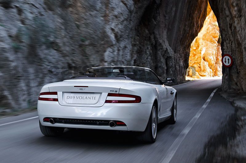 Aston Martin DB9 Volante