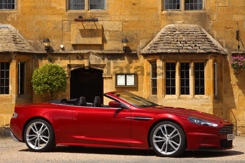 Aston Martin DBS Volante