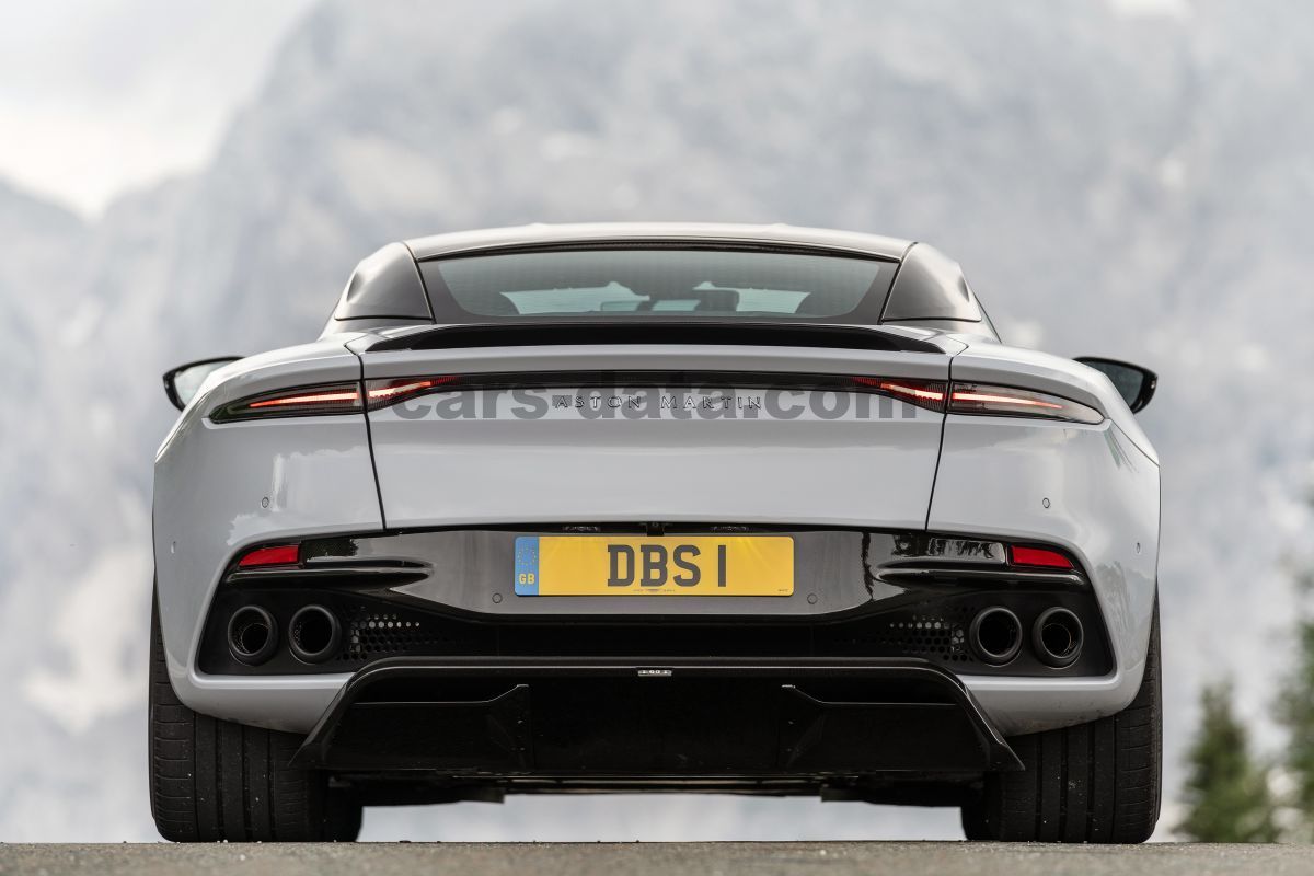 Aston Martin DBS