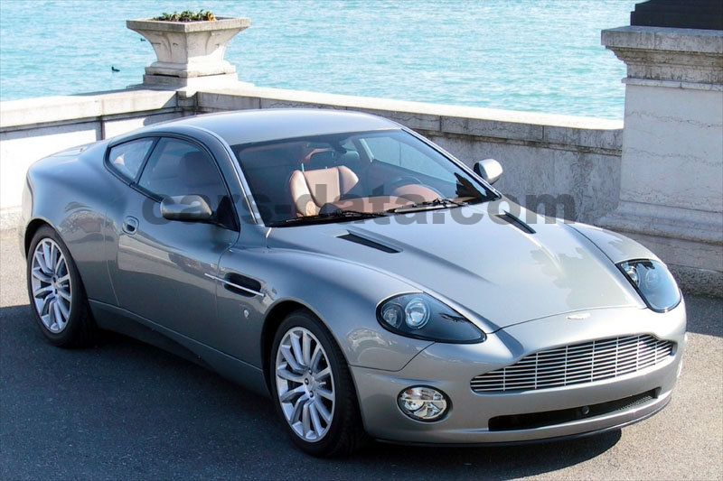 Aston Martin V12 Vanquish