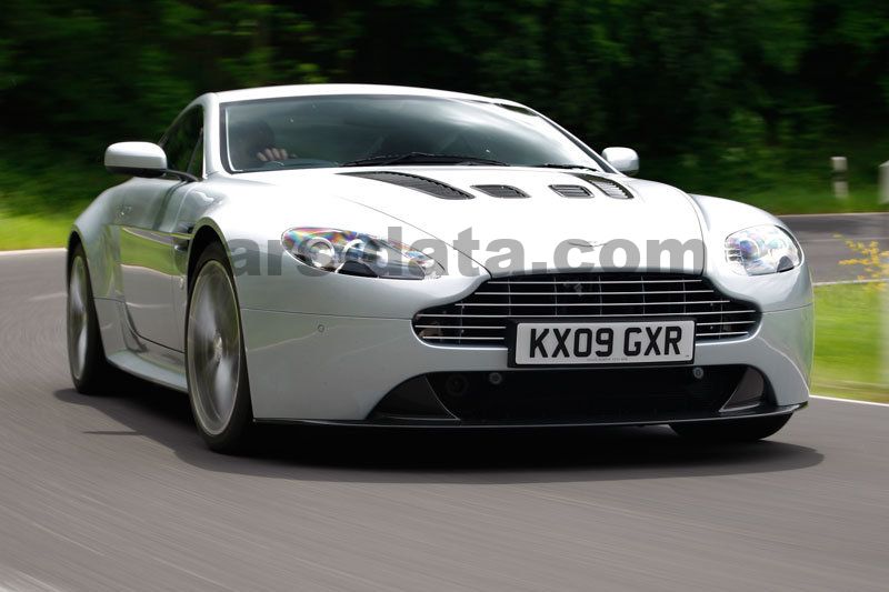 Aston Martin V12 Vantage Coupe