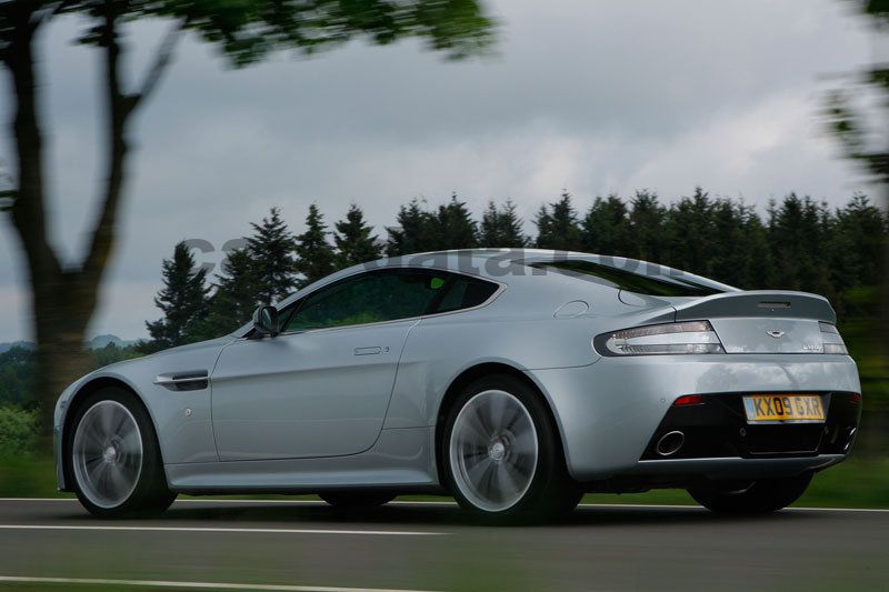 Aston Martin V12 Vantage Coupe