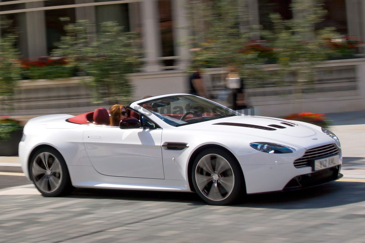 Aston Martin V12 Vantage Roadster