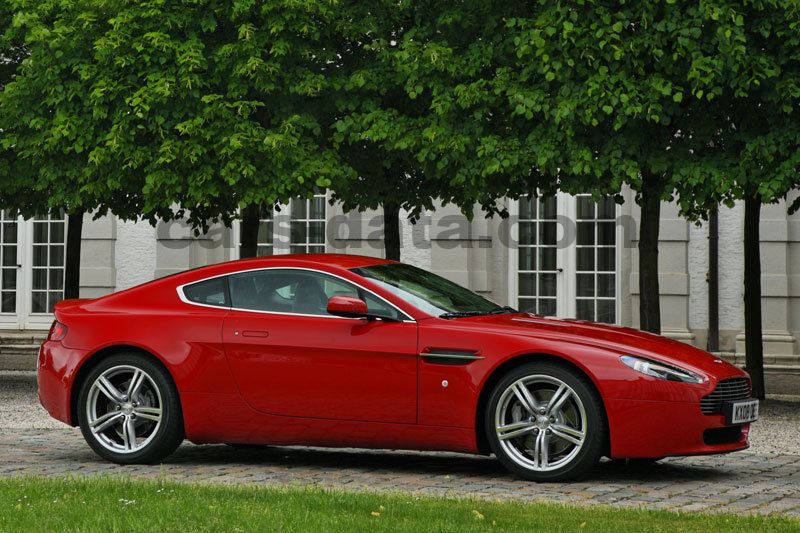 Aston Martin V8 Vantage