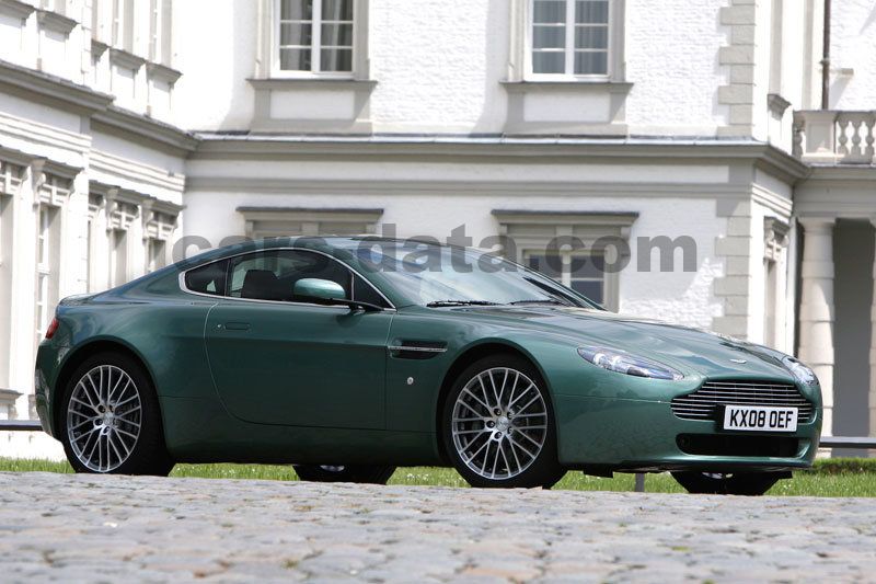 Aston Martin V8 Vantage