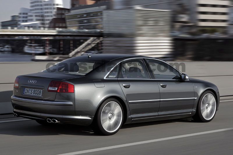 Audi S8