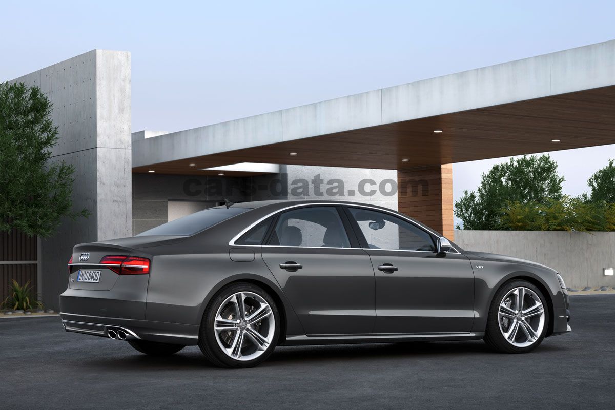 Audi S8