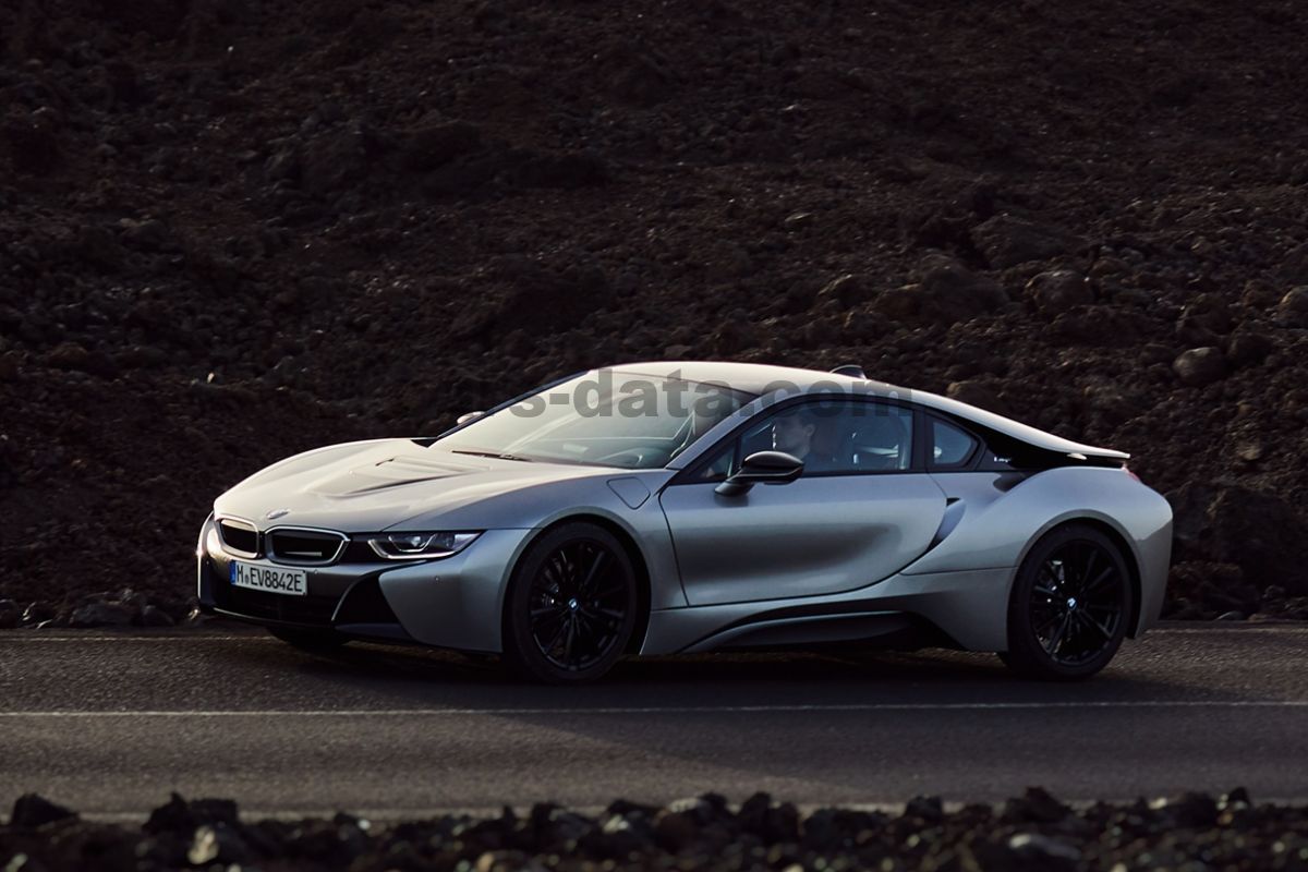 BMW i8 Coupe