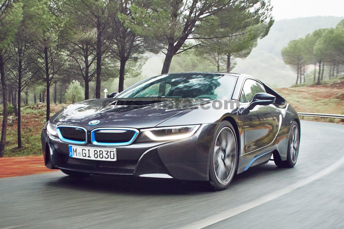 BMW i8