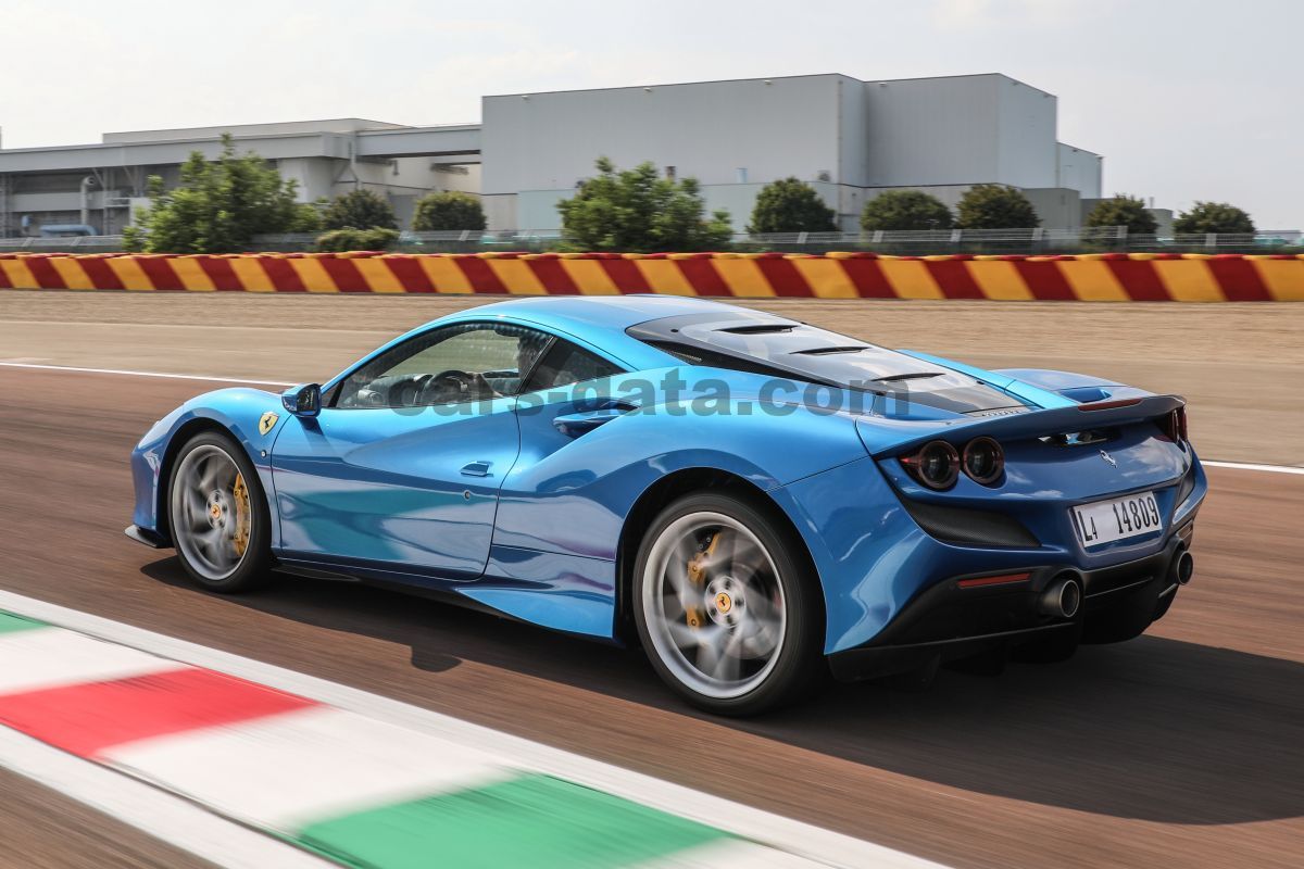 Ferrari F8 Tributo