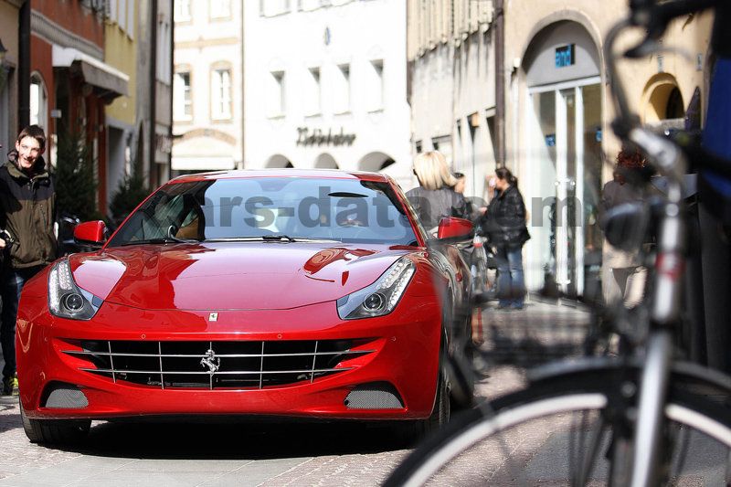 Ferrari FF