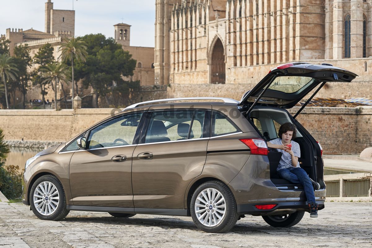 Ford Grand C-MAX