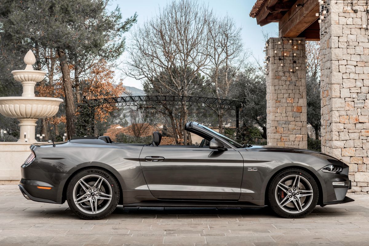 Ford Mustang Convertible