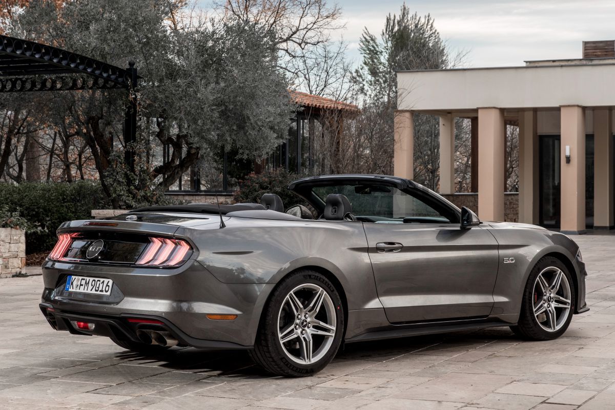 Ford Mustang Convertible