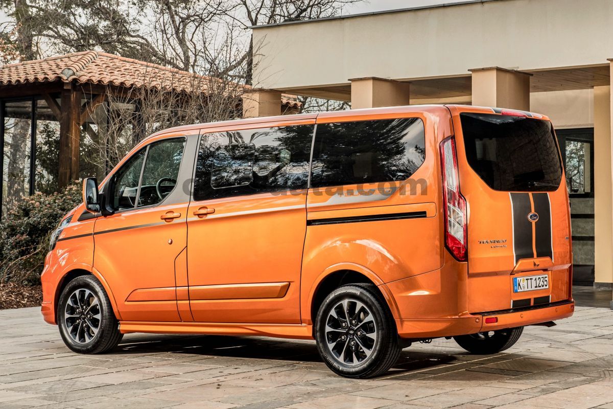 Ford Tourneo Custom