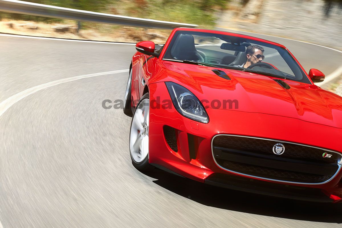 Jaguar F-type Convertible