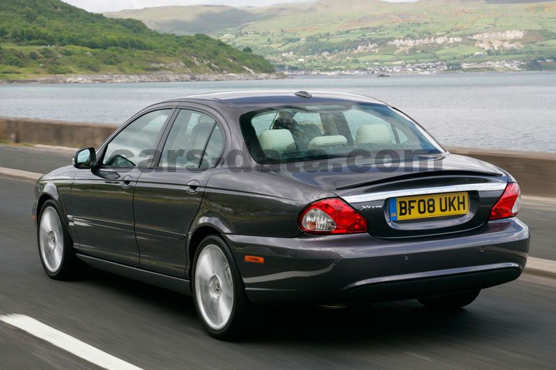 Jaguar X-Type