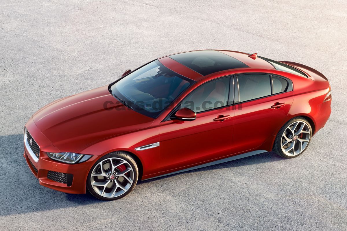 Jaguar XE