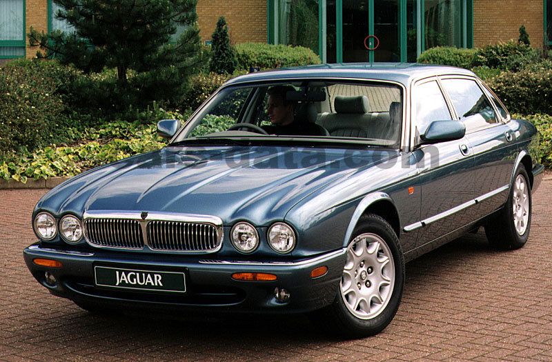 Jaguar XJ