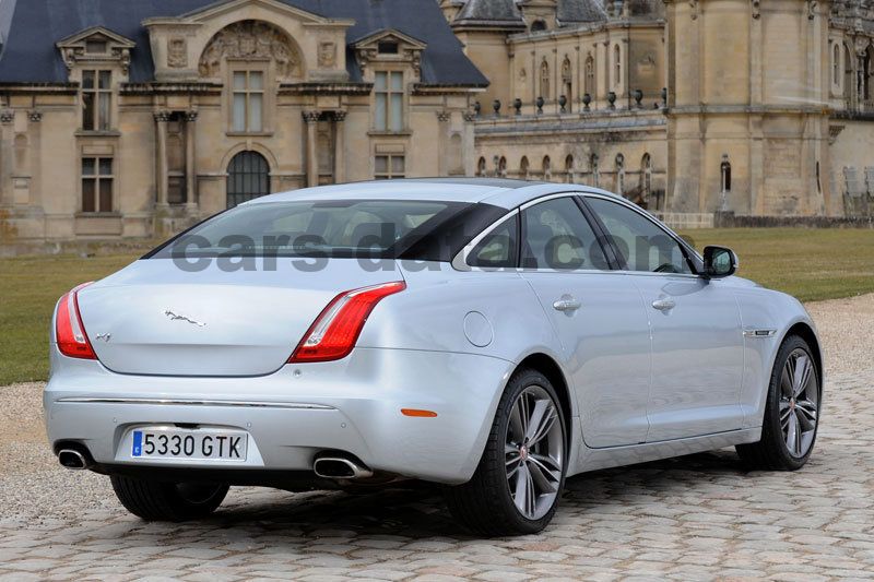 Jaguar XJ