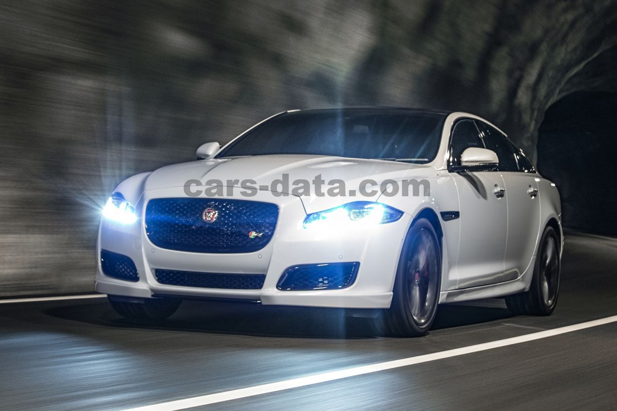 Jaguar XJ ---