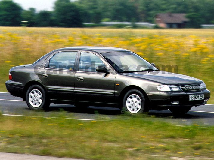 Kia Clarus