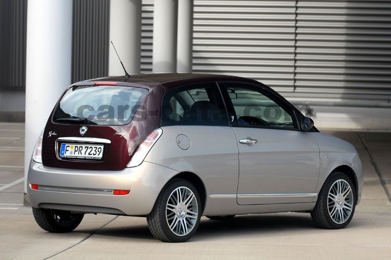 Lancia Ypsilon