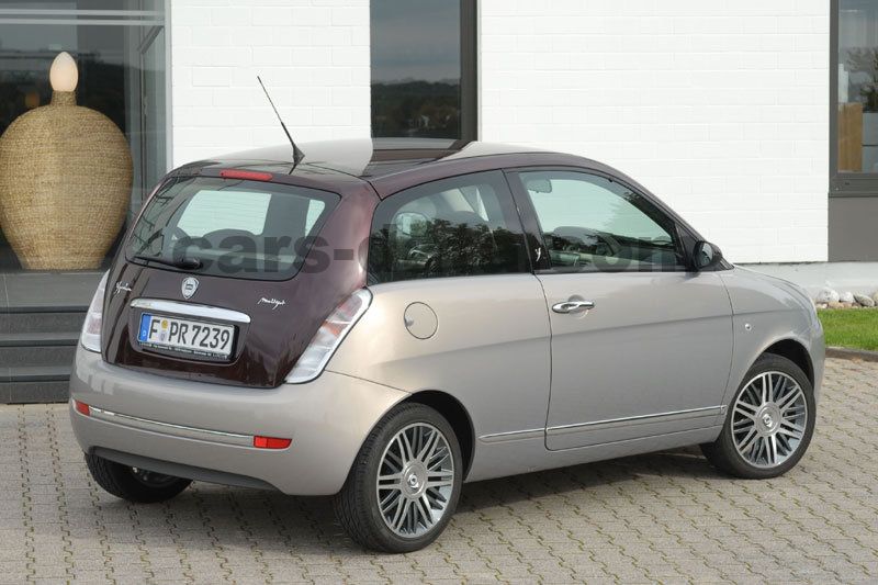 Lancia Ypsilon