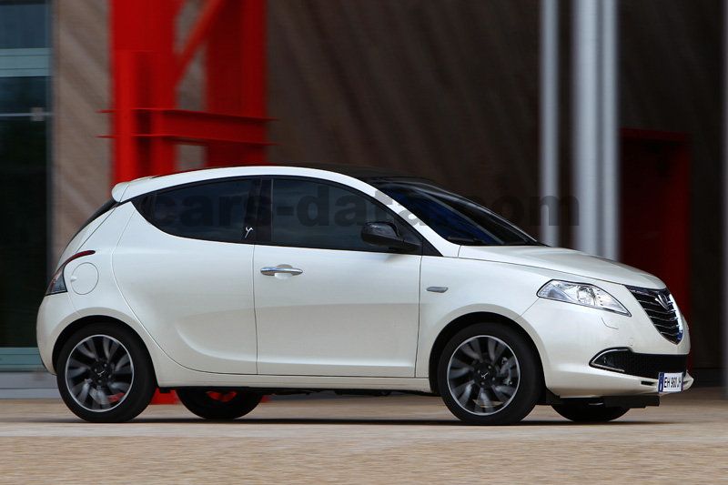 Lancia Ypsilon