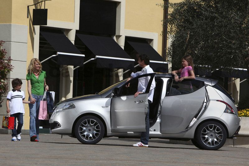 Lancia Ypsilon