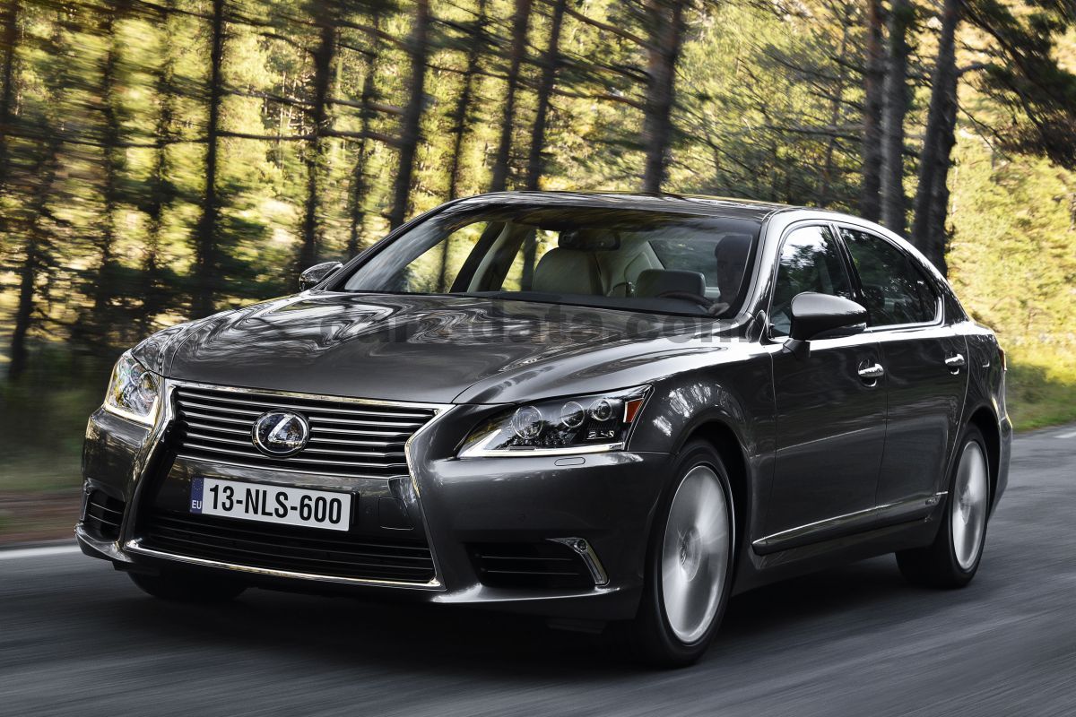 Lexus LS