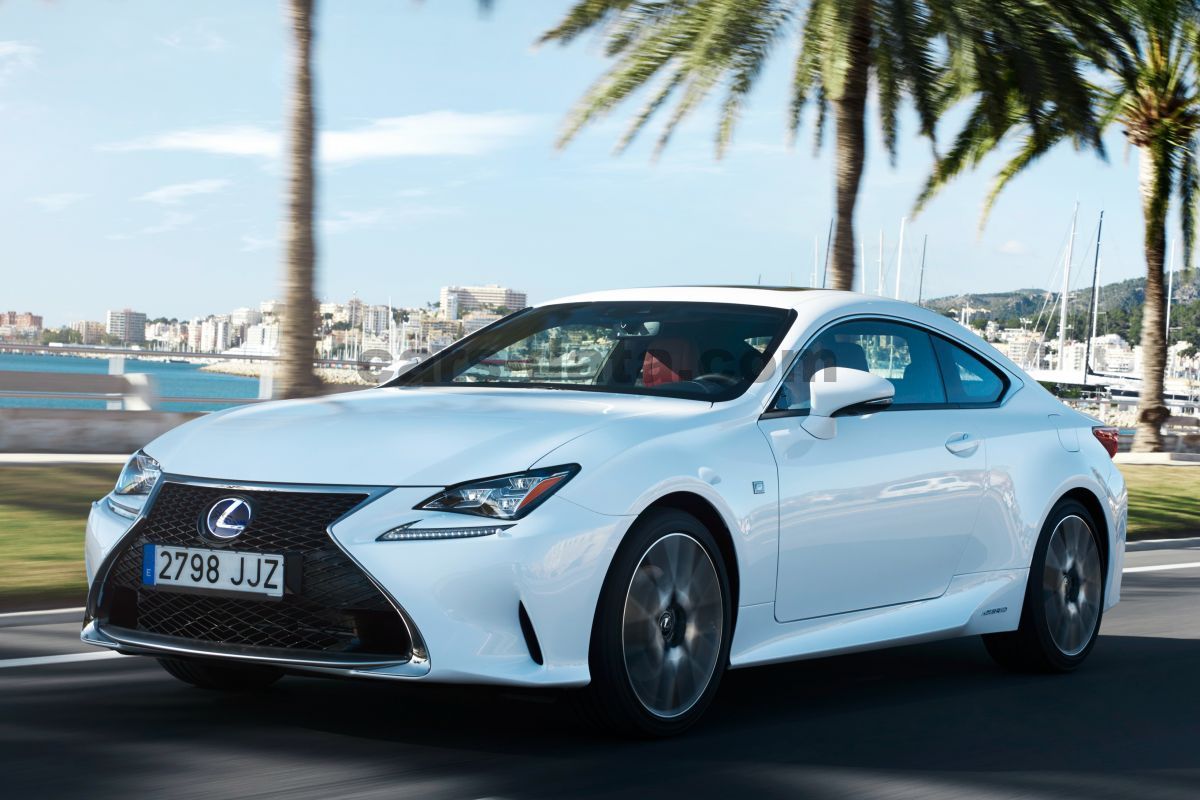 Lexus RC