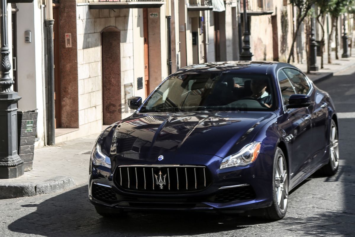 Maserati Quattroporte