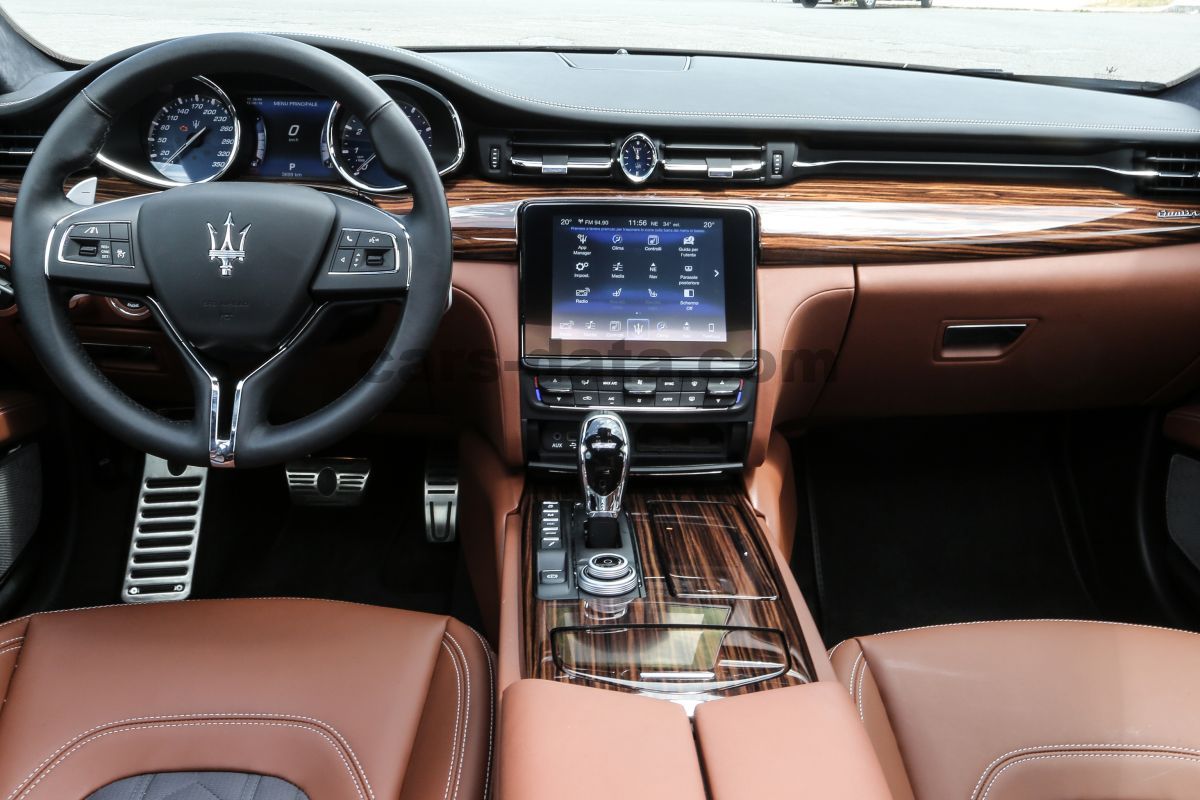 Maserati Quattroporte