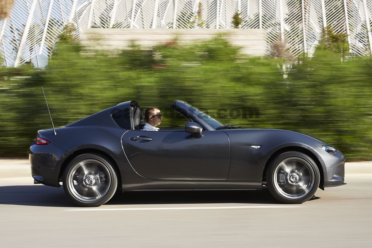 Mazda MX-5 RF 2017 pictures (6 of 44) | cars-data.com