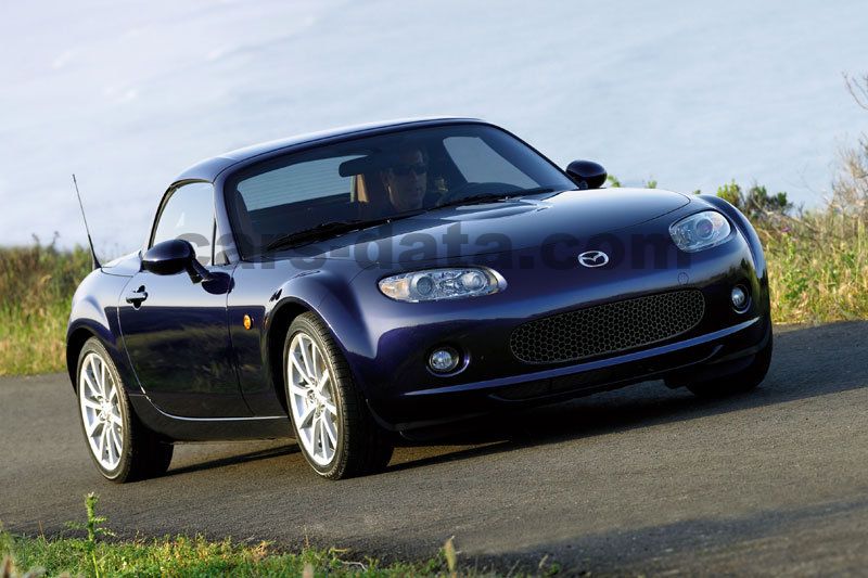 Mazda MX-5 Roadster Coupe