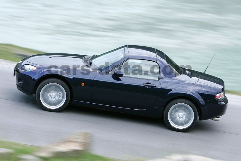 Mazda MX-5 Roadster Coupe